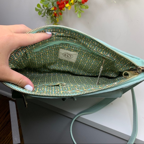 SOLD❌Spartina 449 Bamboo Toggle Crossbody - Picture 5 of 6